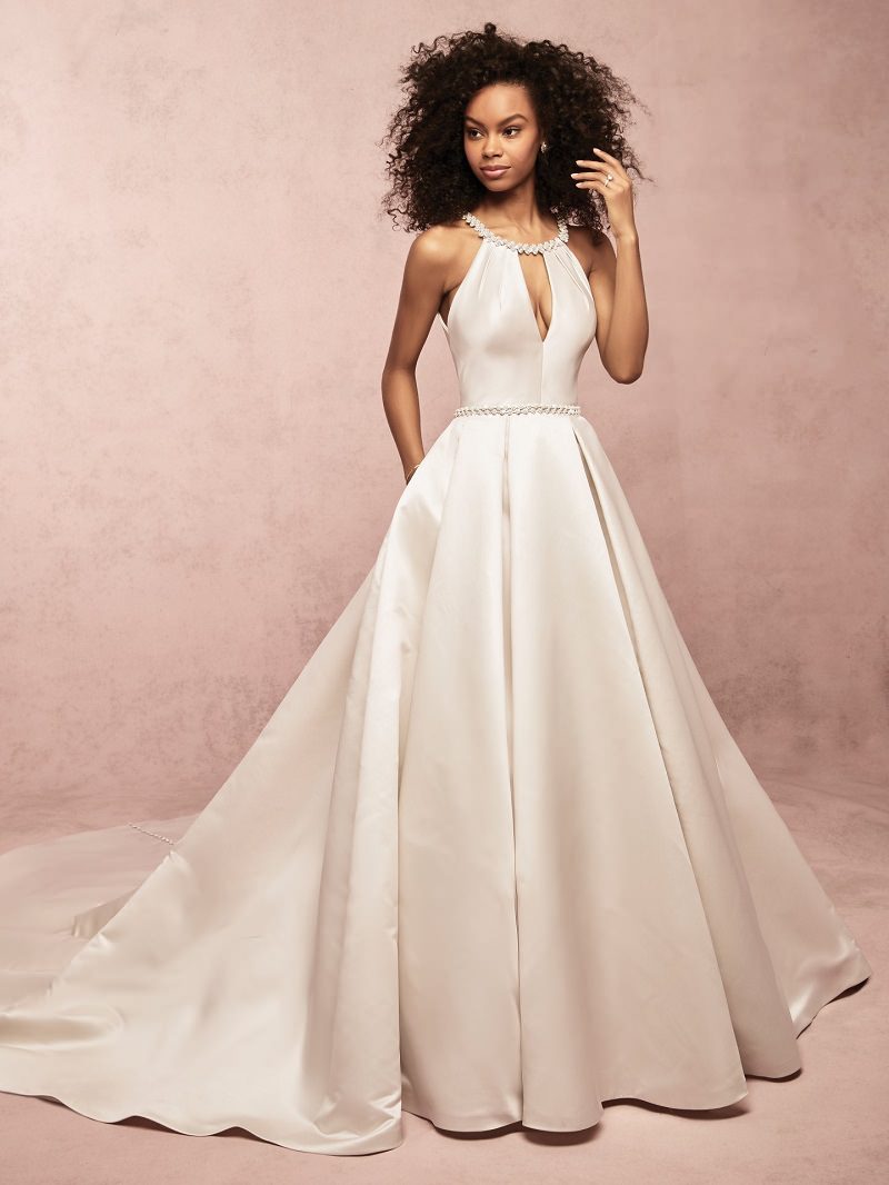 vestido de noiva com cinto de perola