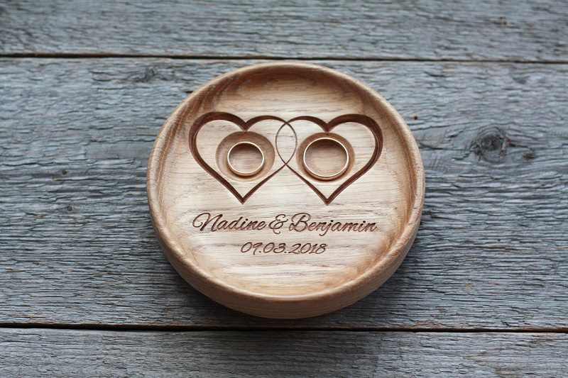 18-madeira-esculpida-personalizada-alianca-noivos-casamento